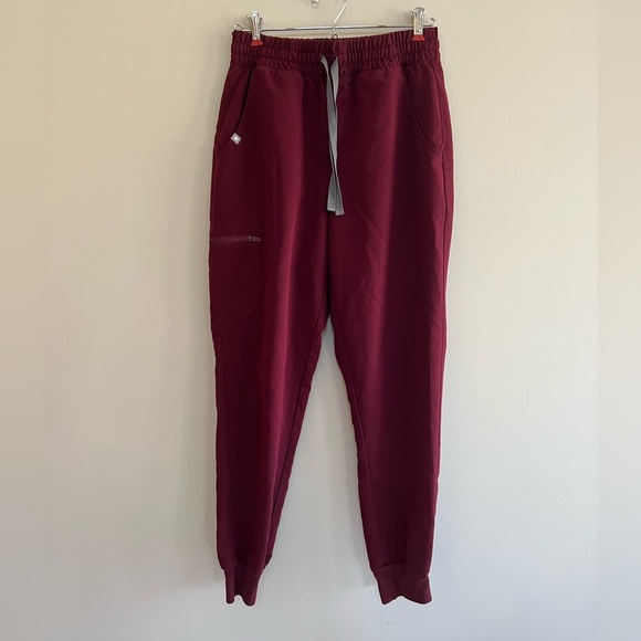 Figs Women’s Zamora Jogger Scrub Pants Burgundy, Size SP - Picture 1 of 6